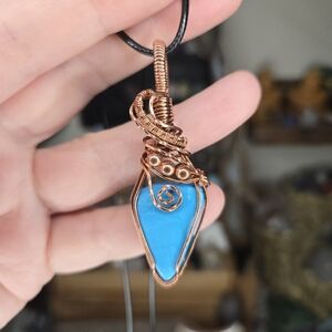 Arizona Turqoise Wire Wrap Crystal Pendant